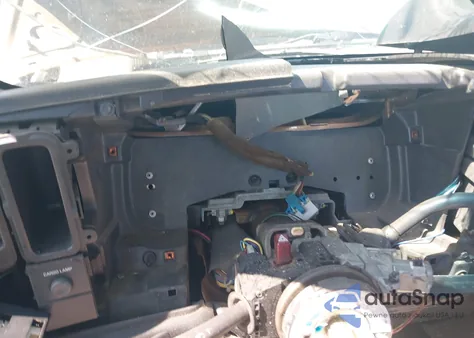 2000 Chevrolet Silverado 1500 Ls from USA, damaged, VIN 1GCEC14T2YZ340152